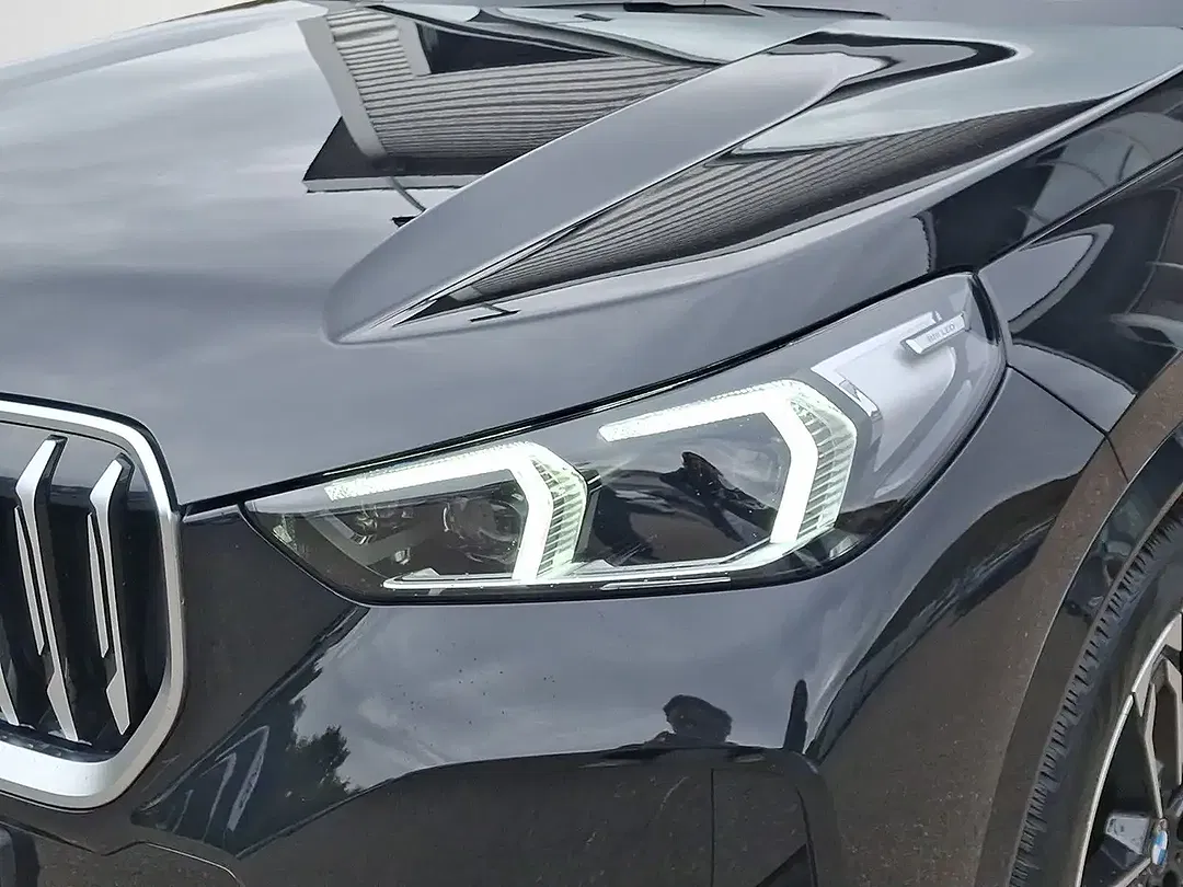 BMW X1 - Thumbnail 9
