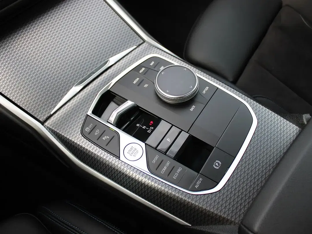 BMW 320 - Thumbnail 12