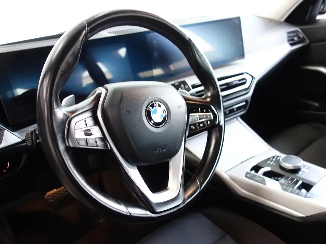 BMW 318 - Thumbnail 5