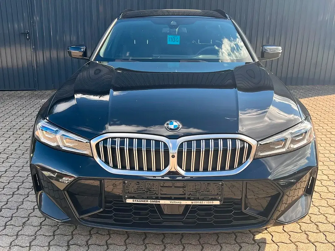BMW 320 - Thumbnail 4