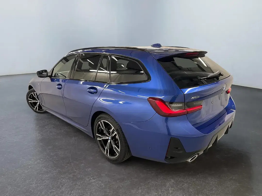 BMW 330 - Thumbnail 5