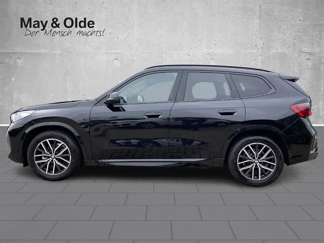 BMW X1 - Thumbnail 2