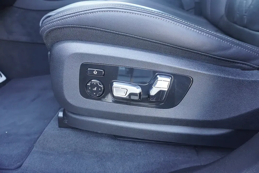BMW X5 - Thumbnail 13