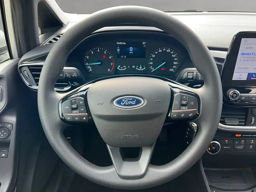Ford Fiesta - Thumbnail 10