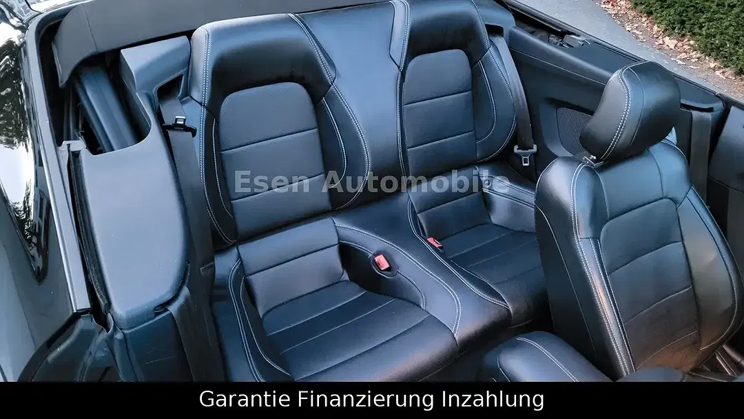 Ford Mustang - Thumbnail 14