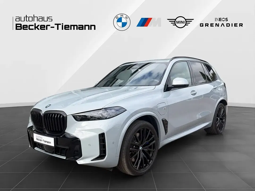 BMW X5 - Thumbnail 1