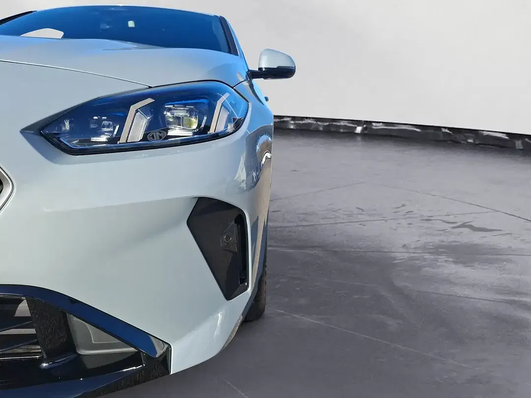BMW 120 - Thumbnail 9