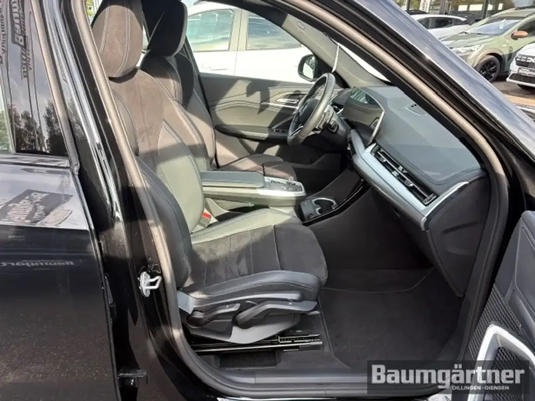 BMW X1 - Thumbnail 10