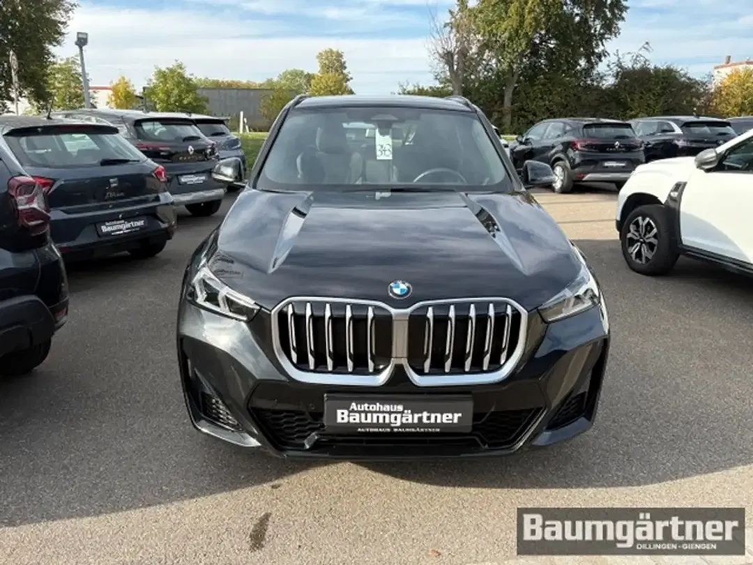 BMW X1 - Thumbnail 2