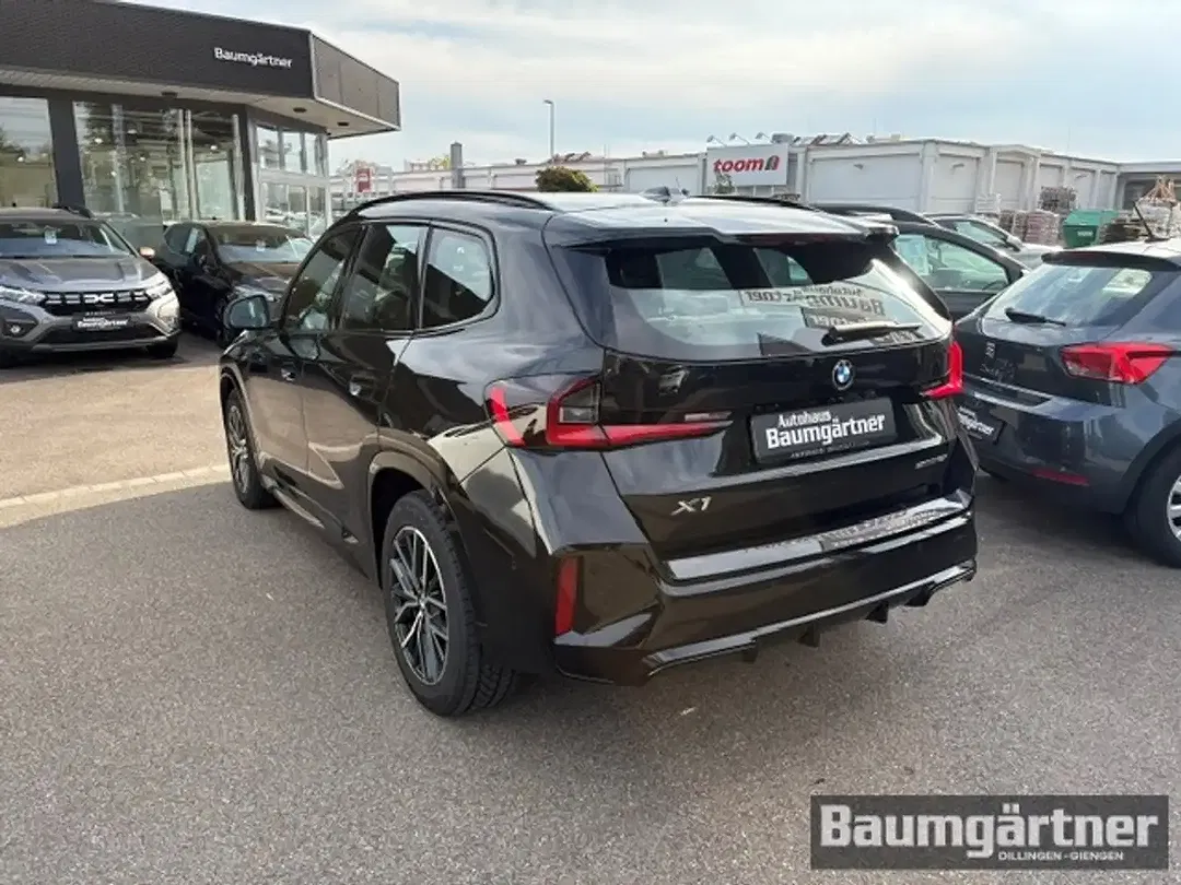 BMW X1 - Thumbnail 6