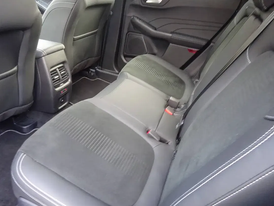 Ford Kuga - Thumbnail 11