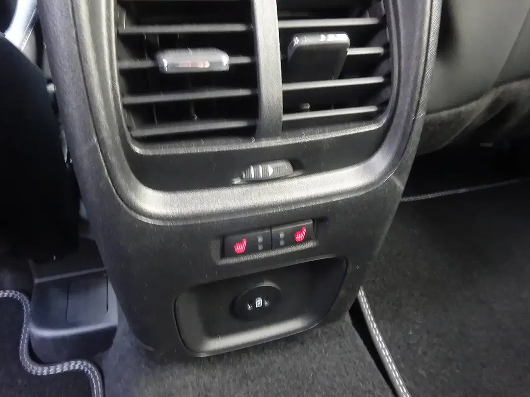 Ford Kuga - Thumbnail 12