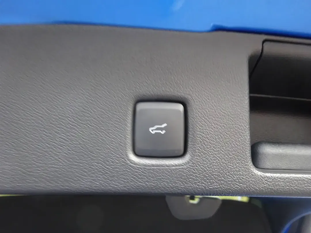 Ford Kuga - Thumbnail 9