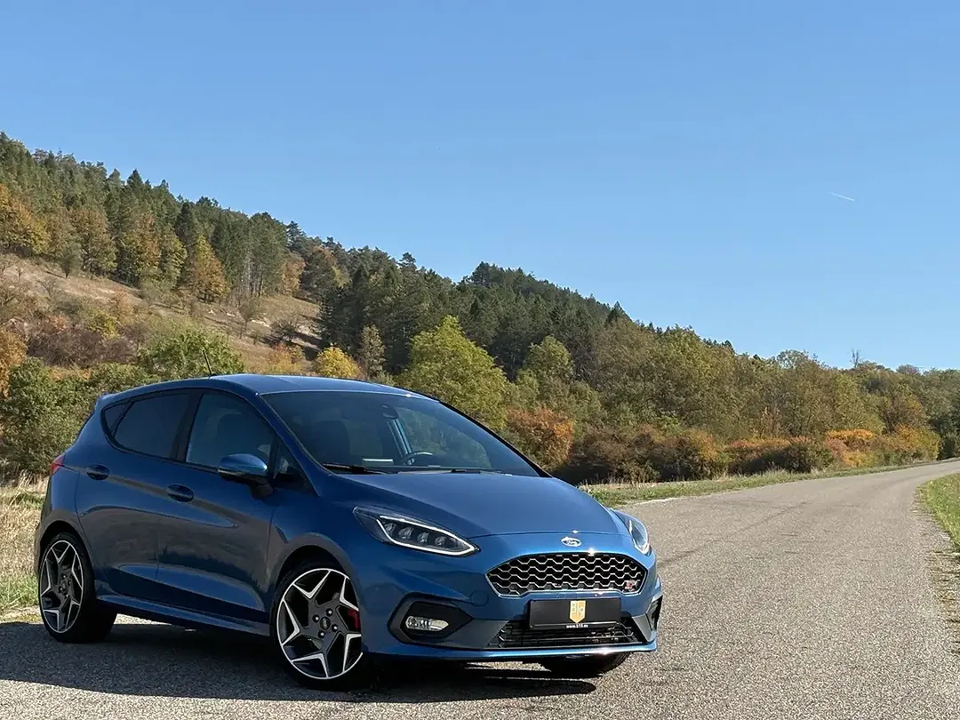 Ford Fiesta - Thumbnail 1