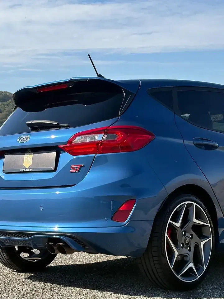 Ford Fiesta - Thumbnail 13