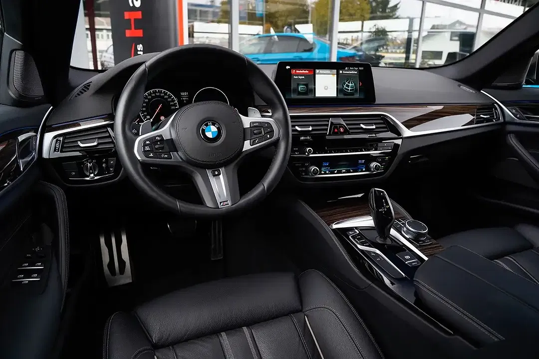 BMW 550 - Thumbnail 11