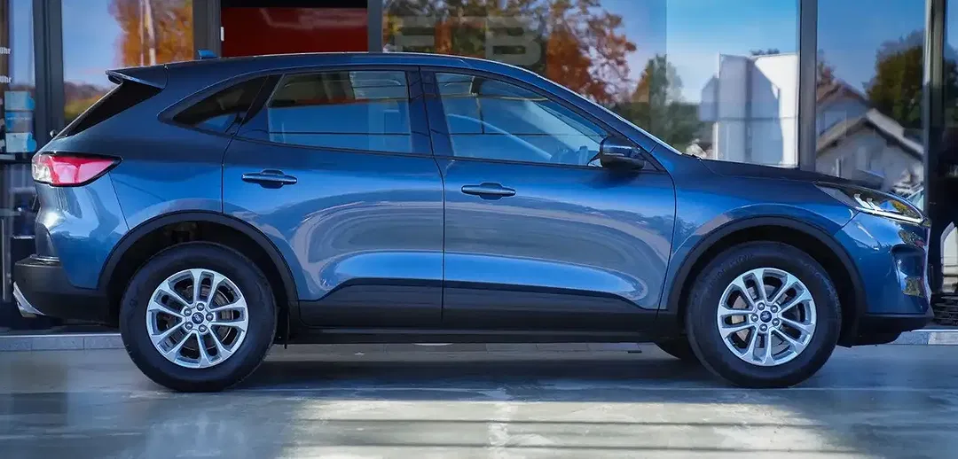 Ford Kuga - Thumbnail 10