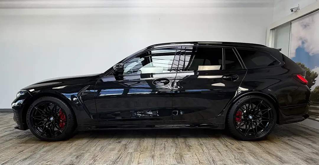 BMW M3 - Thumbnail 3
