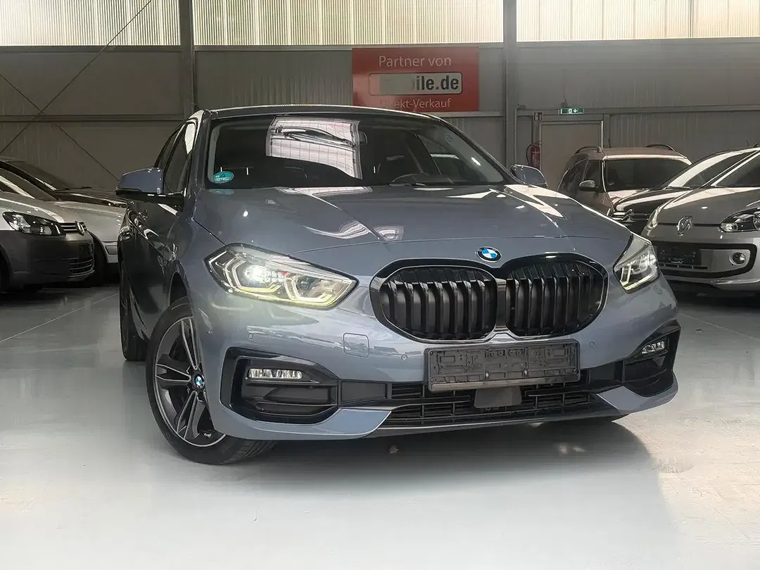 BMW 118 - Thumbnail 1