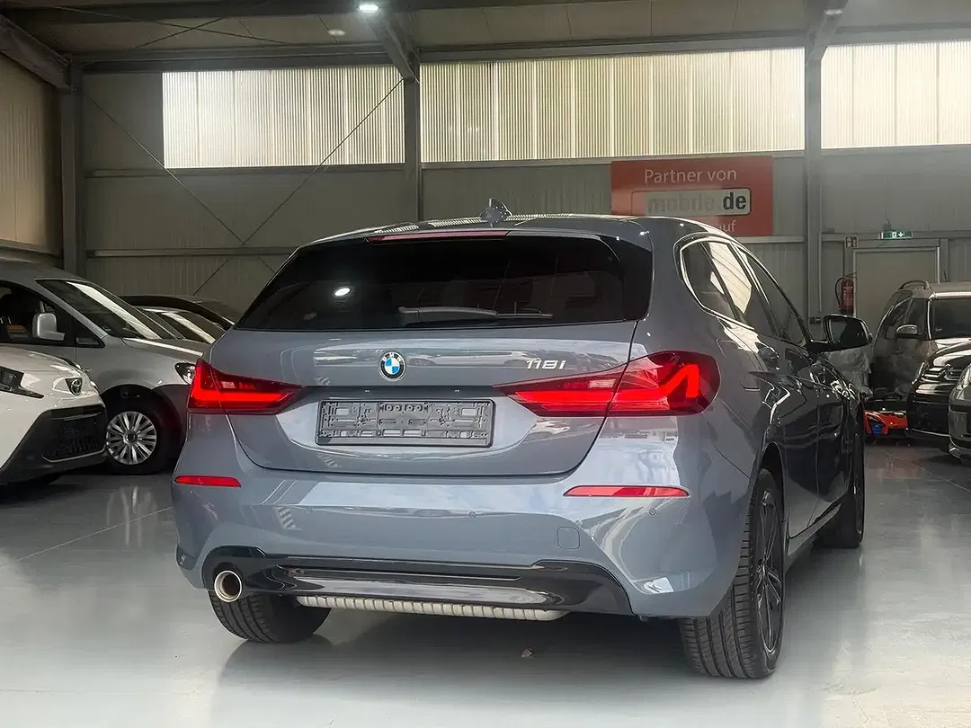 BMW 118 - Thumbnail 8