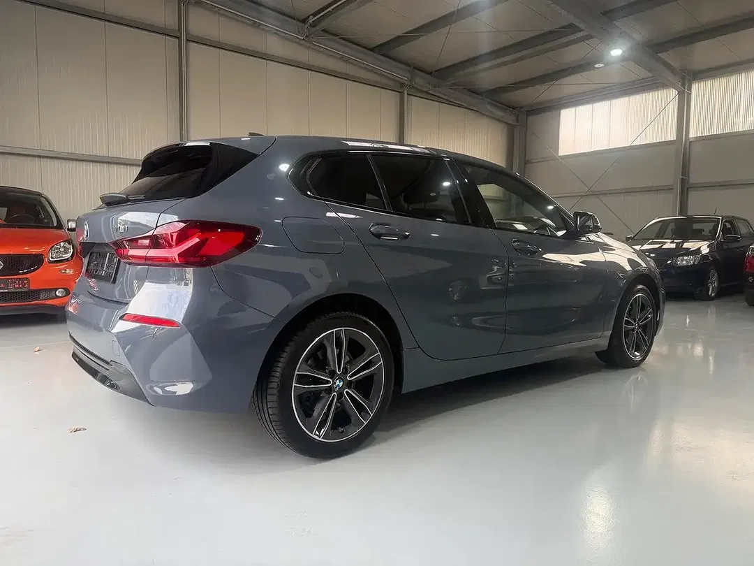 BMW 118 - Thumbnail 9