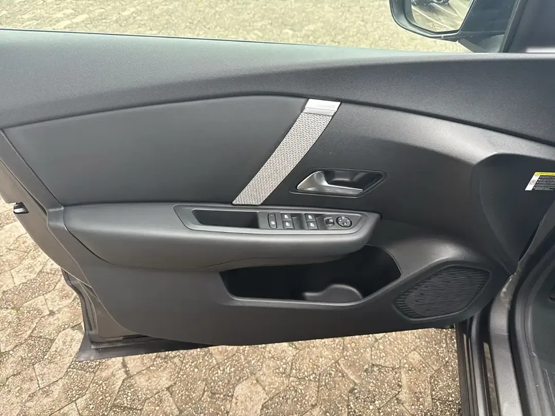 Citroen C4 - Thumbnail 13
