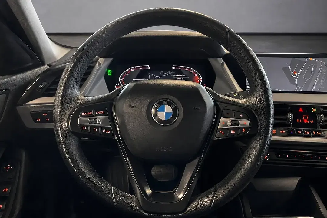 BMW 116 - Thumbnail 11