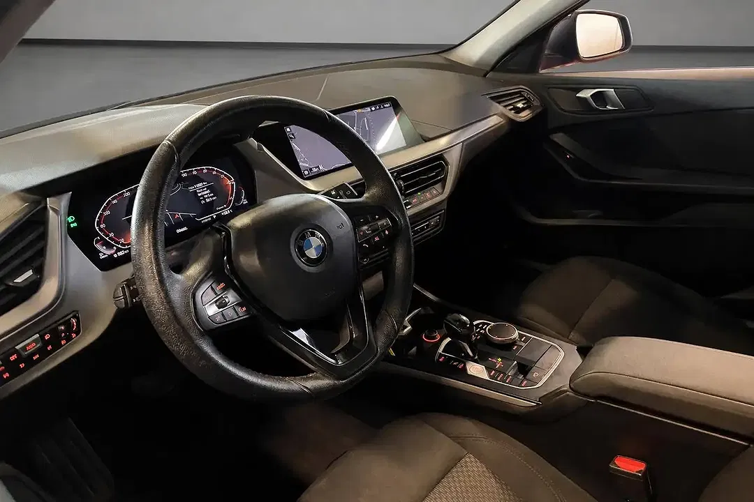 BMW 116 - Thumbnail 12