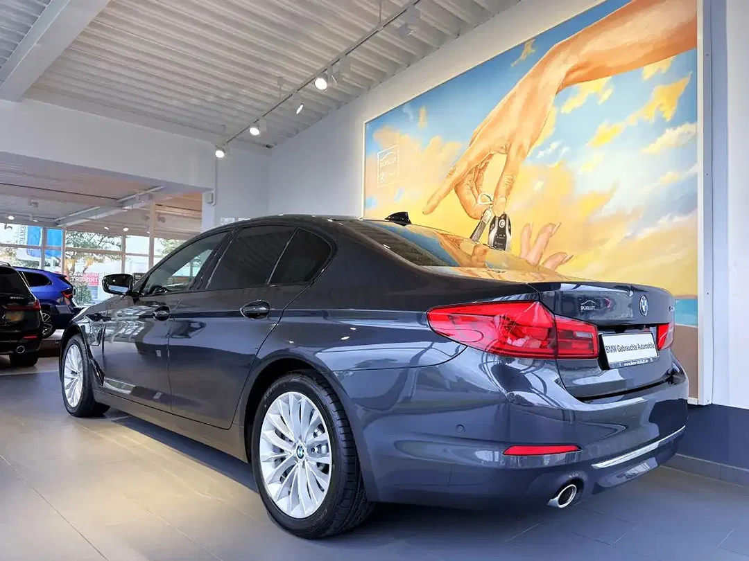 BMW 530 - Thumbnail 6
