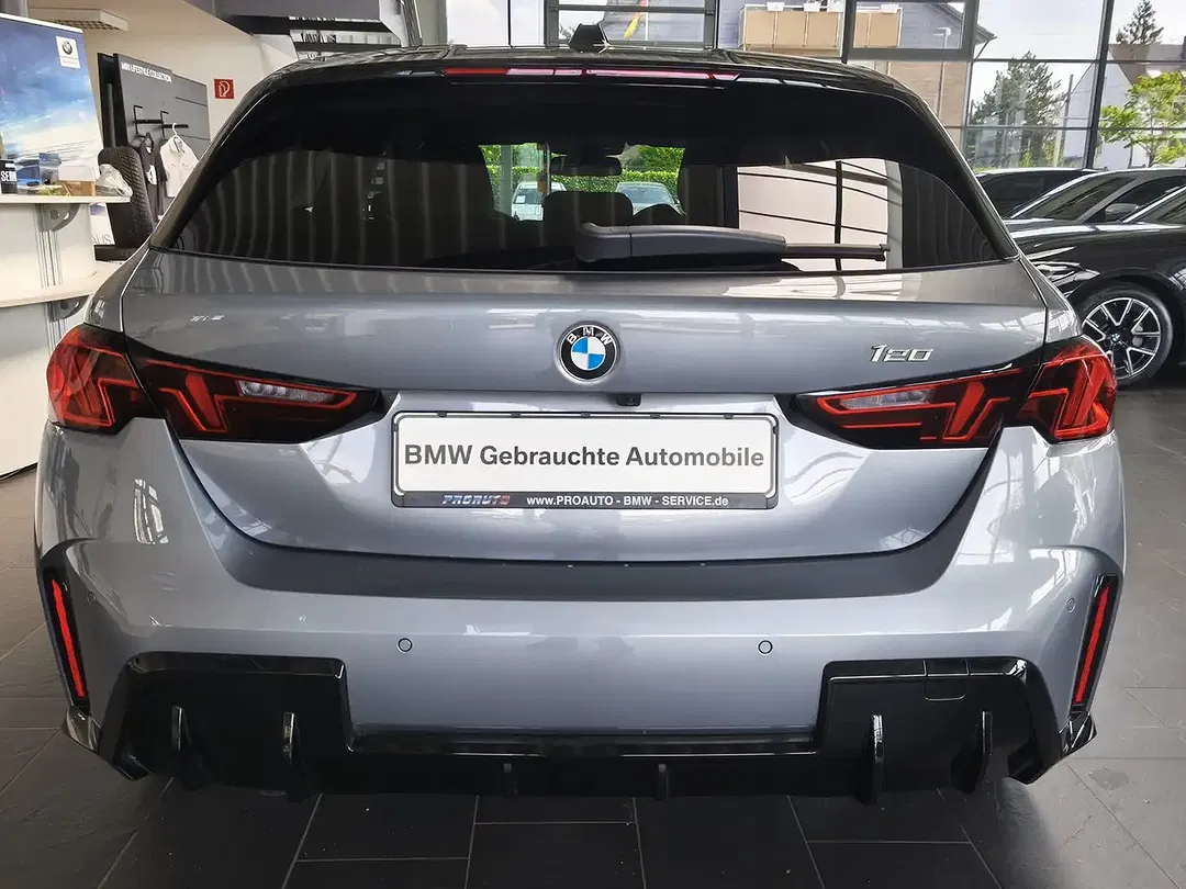 BMW 120 - Thumbnail 5