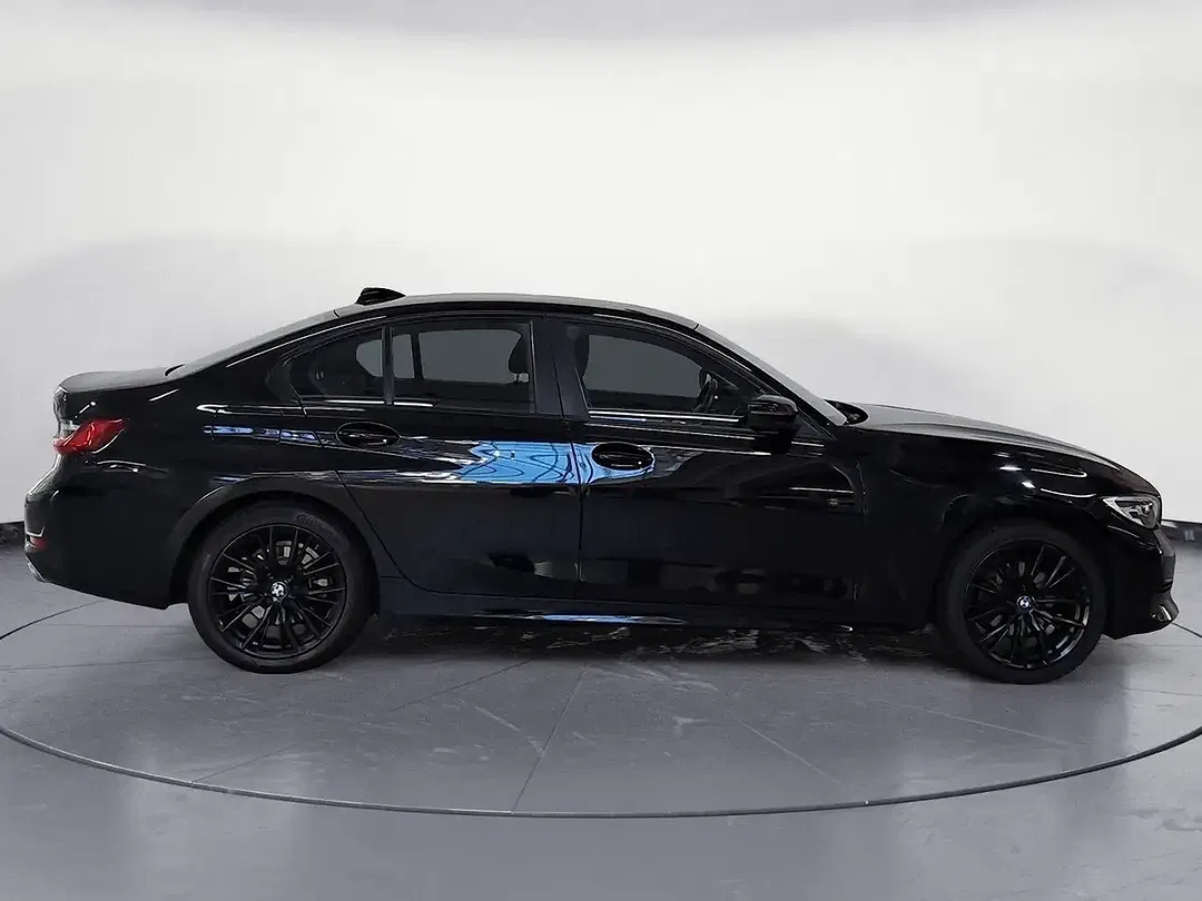 BMW 318 - Thumbnail 6