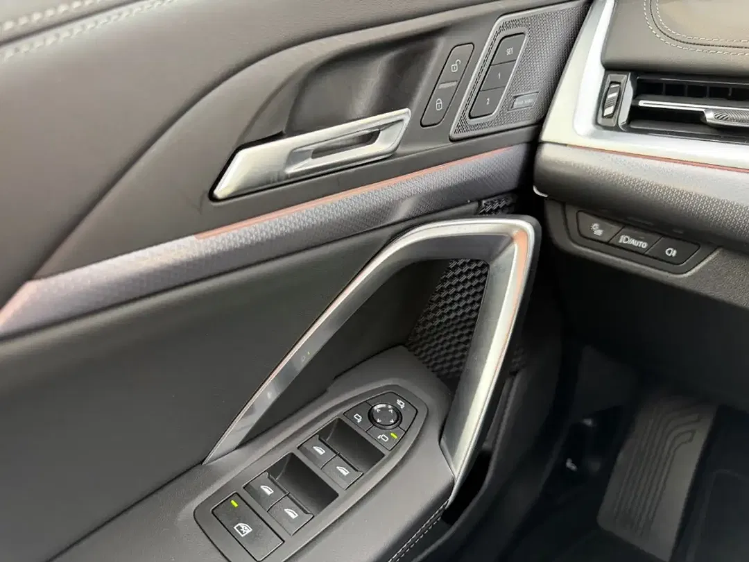 BMW X1 - Thumbnail 15