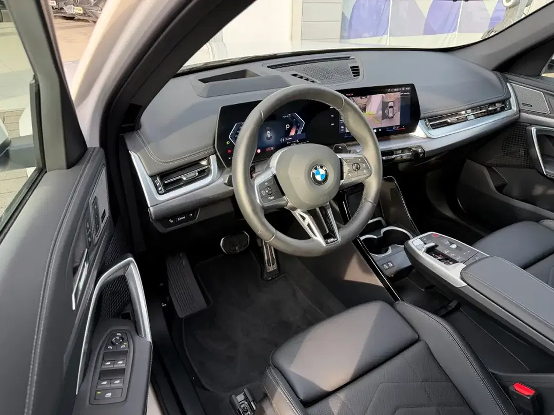 BMW X1 - Thumbnail 5