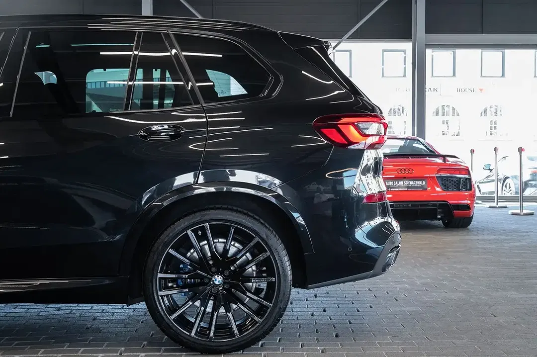 BMW X5 - Thumbnail 10