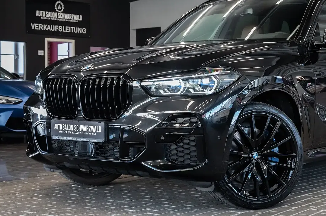 BMW X5 - Thumbnail 3