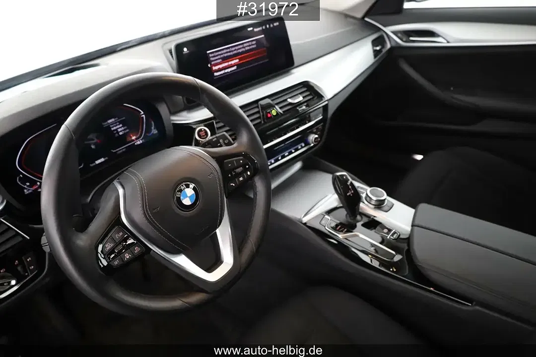 BMW 520 - Thumbnail 11