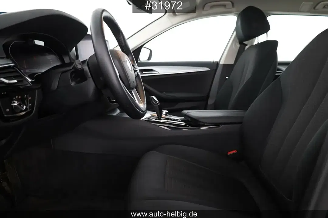 BMW 520 - Thumbnail 12