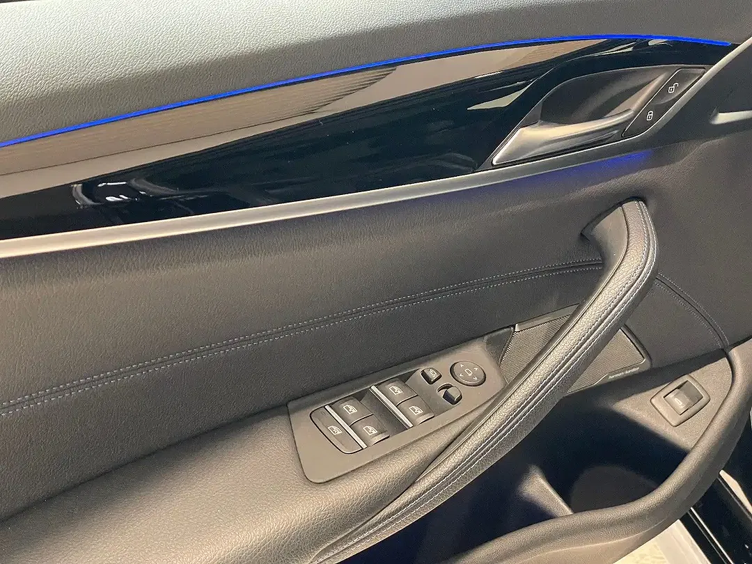 BMW 530 - Thumbnail 16