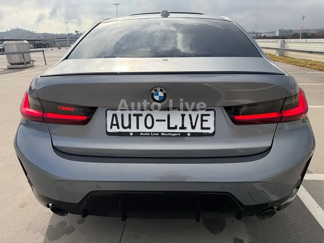 BMW 330 - Thumbnail 4