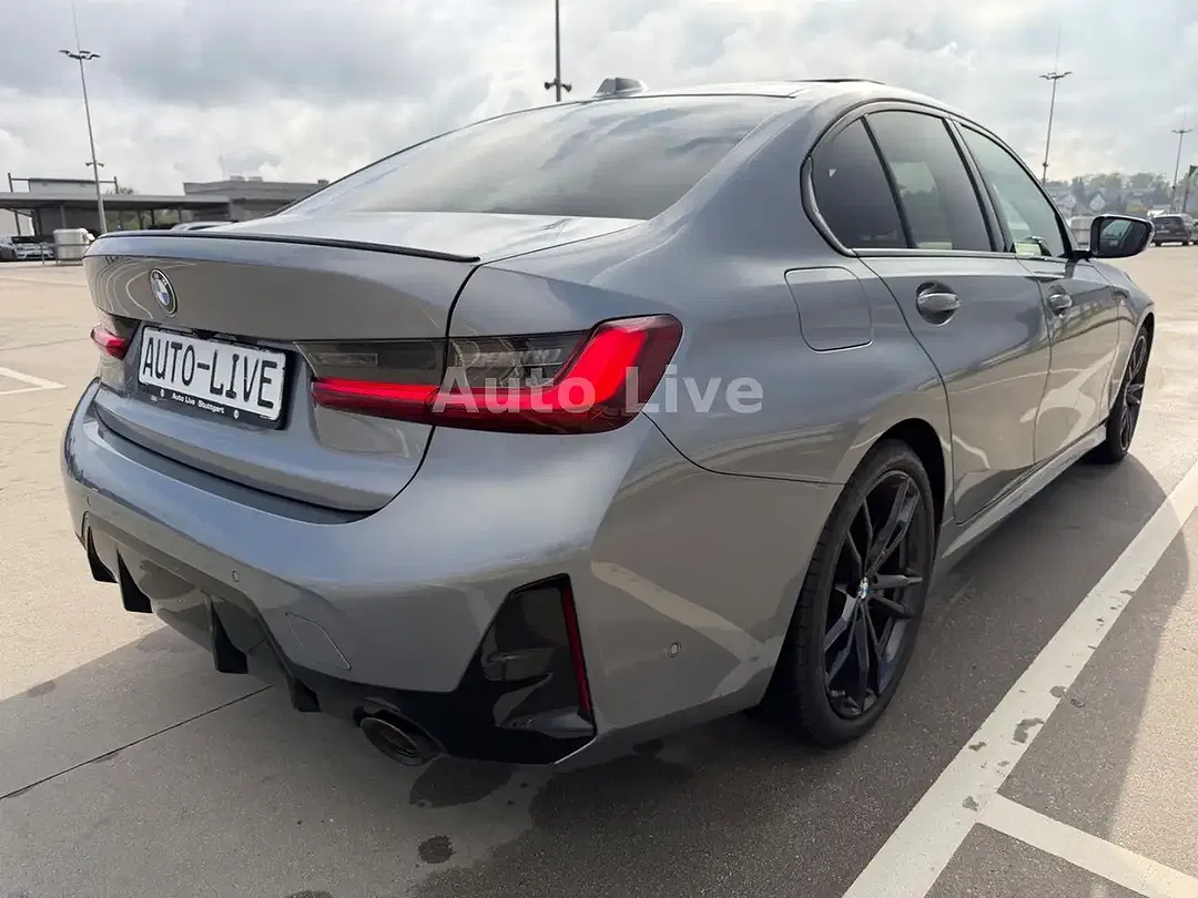 BMW 330 - Thumbnail 5
