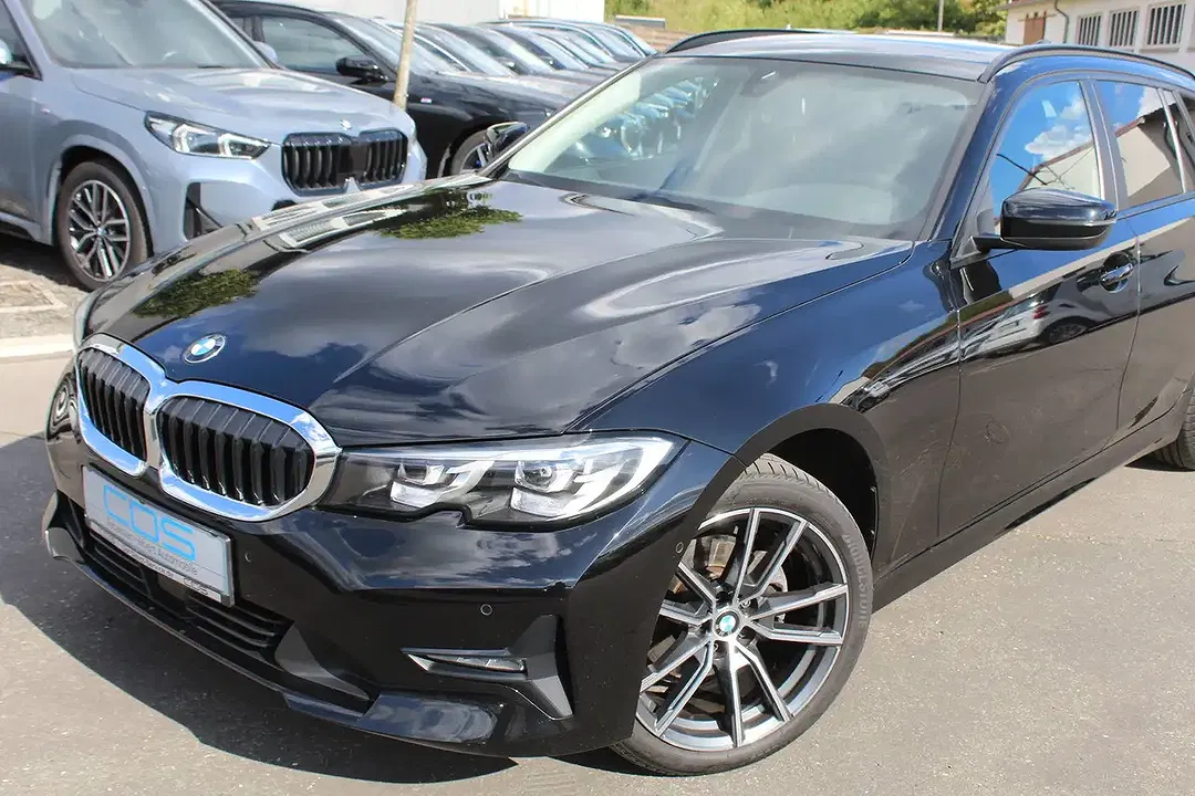 BMW 320 - Thumbnail 1