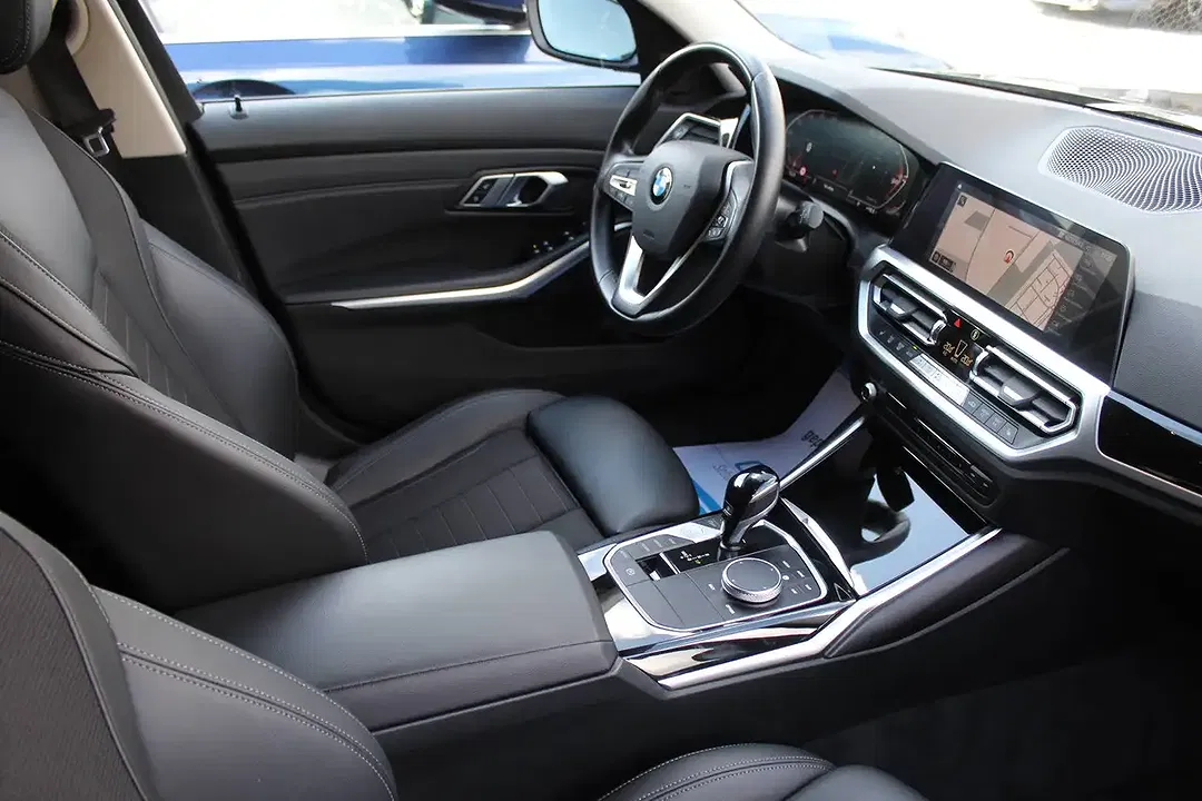 BMW 320 - Thumbnail 9