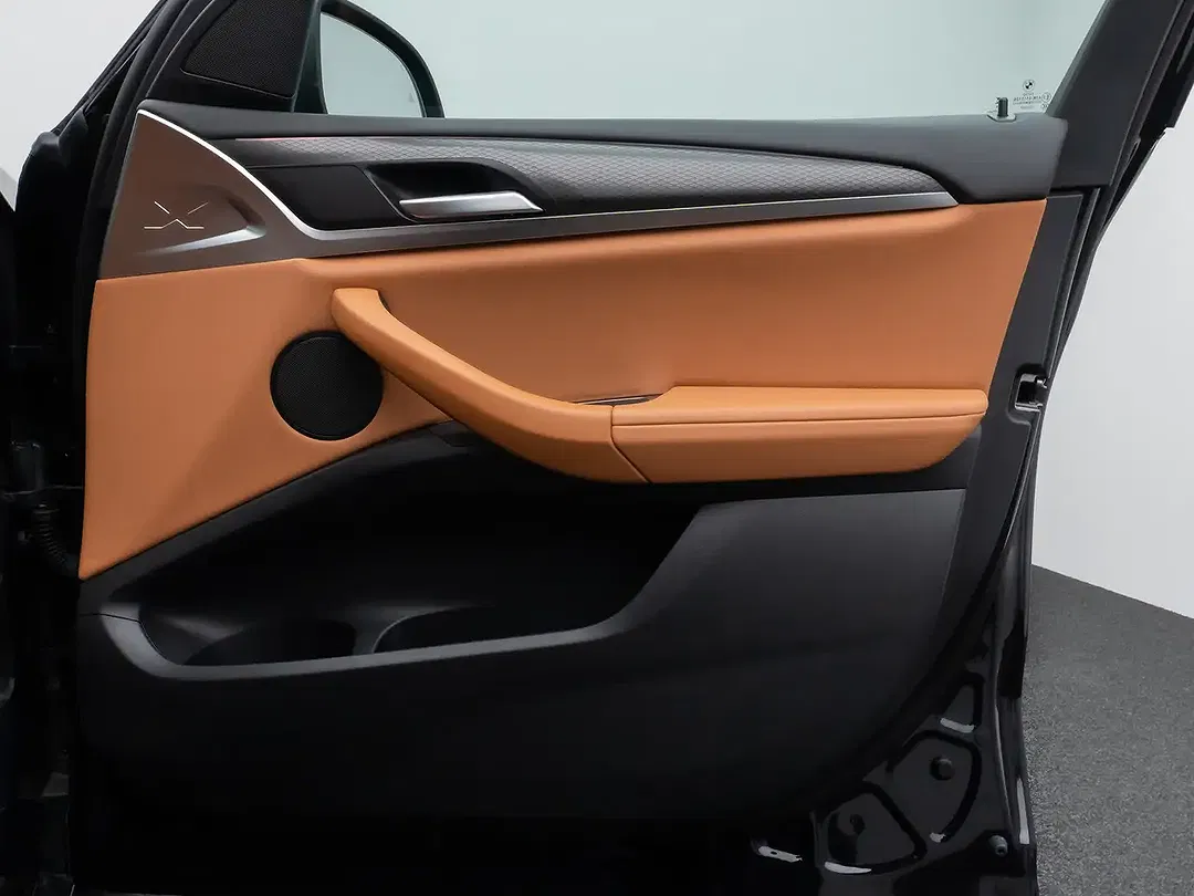 BMW X3 - Thumbnail 32