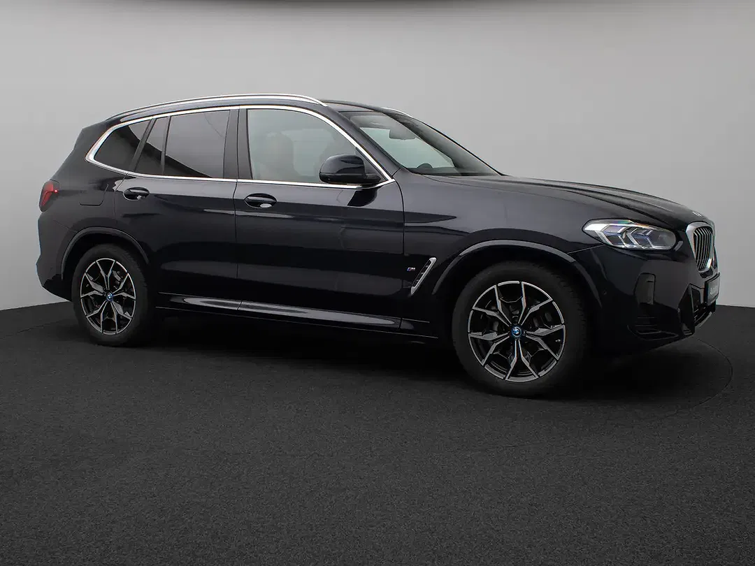 BMW X3 - Thumbnail 4