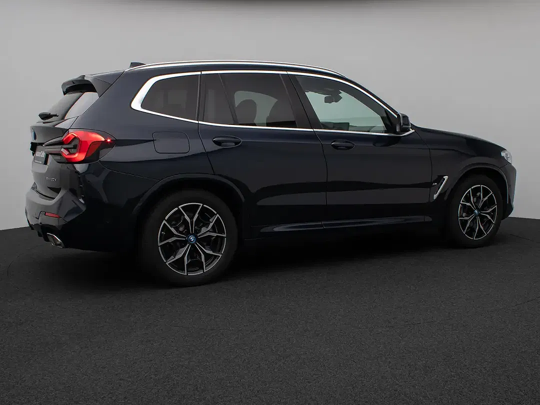 BMW X3 - Thumbnail 6