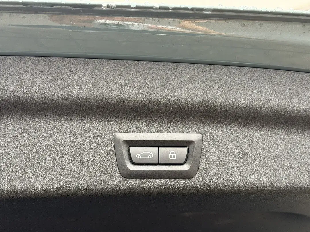BMW X1 - Thumbnail 8