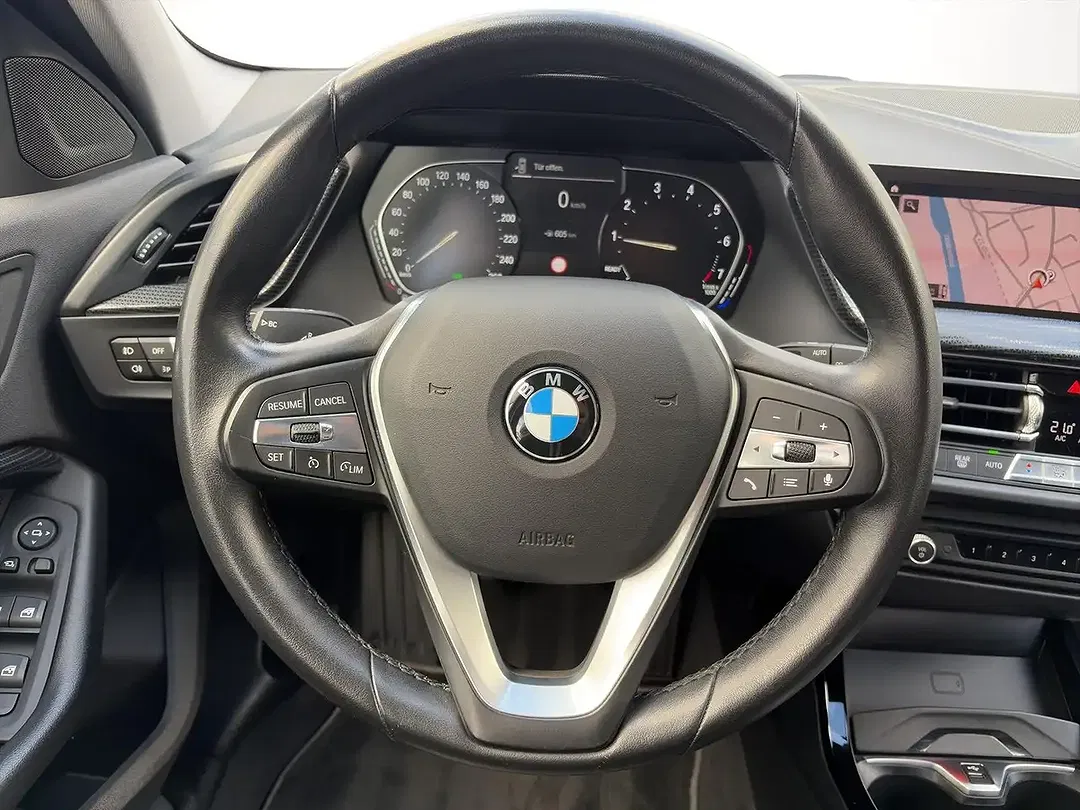 BMW 118 - Thumbnail 11