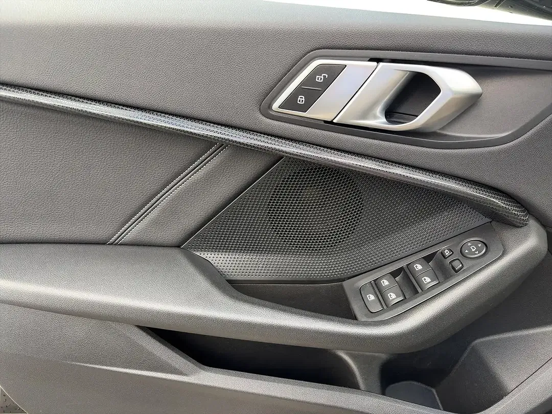 BMW 118 - Thumbnail 14