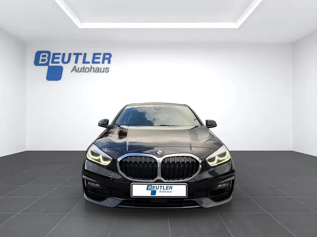 BMW 118 - Thumbnail 9