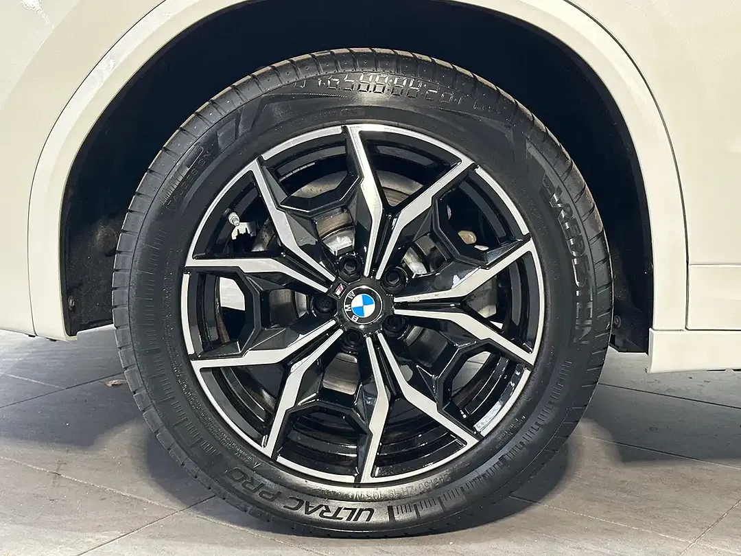 BMW X3 - Thumbnail 3